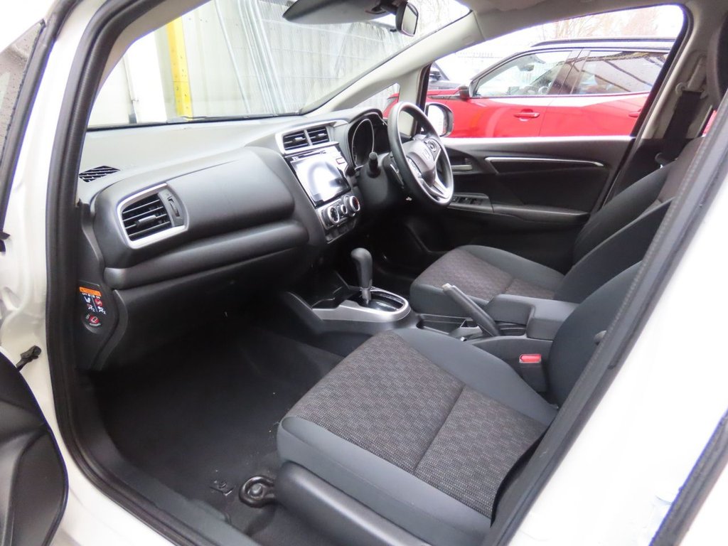 Used Honda Jazz 2015 for sale - 77771002: Photo 3