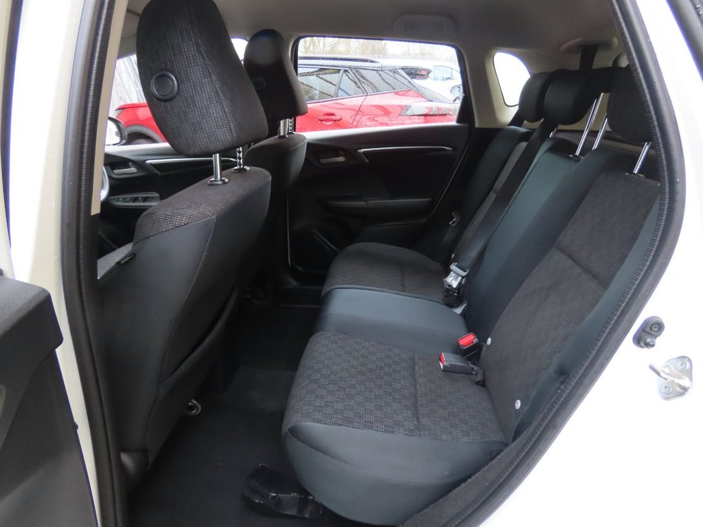 Used Honda Jazz 2015 for sale - 77771002: Photo 4