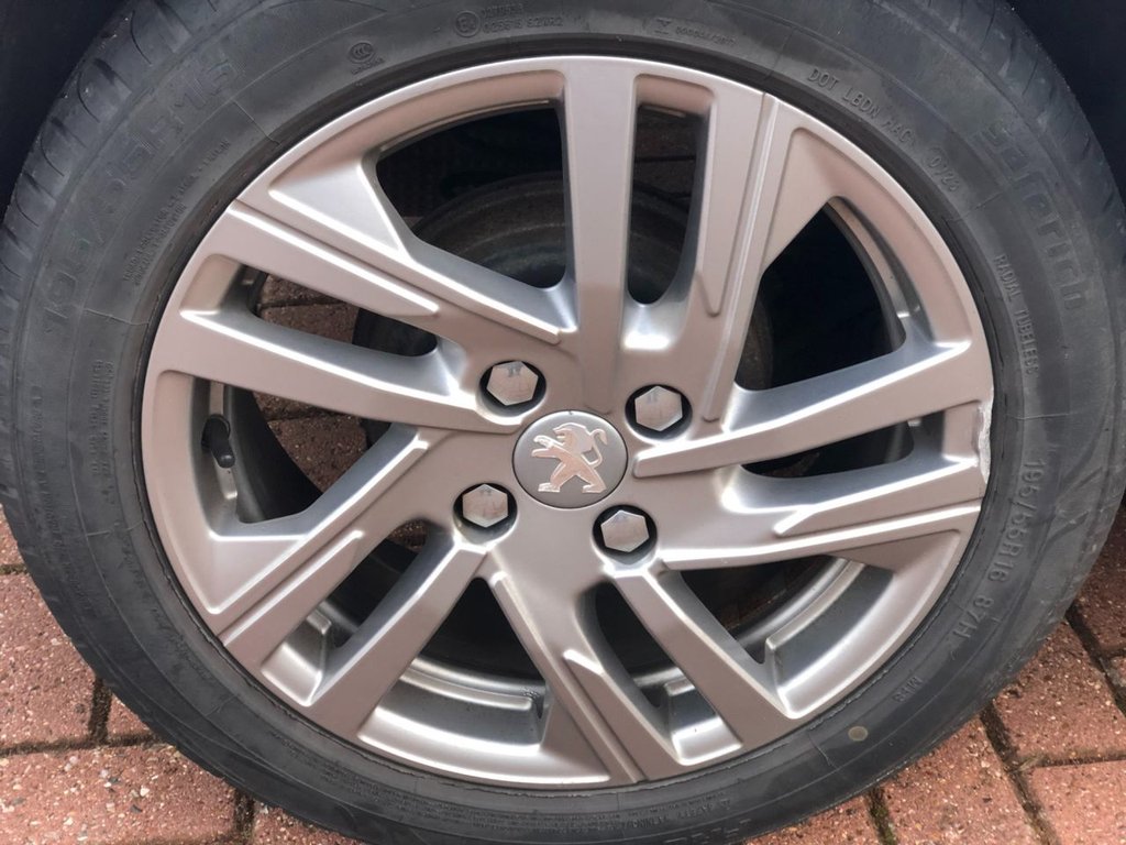 Used Peugeot 208 2020 for sale - 77890891: Photo 24