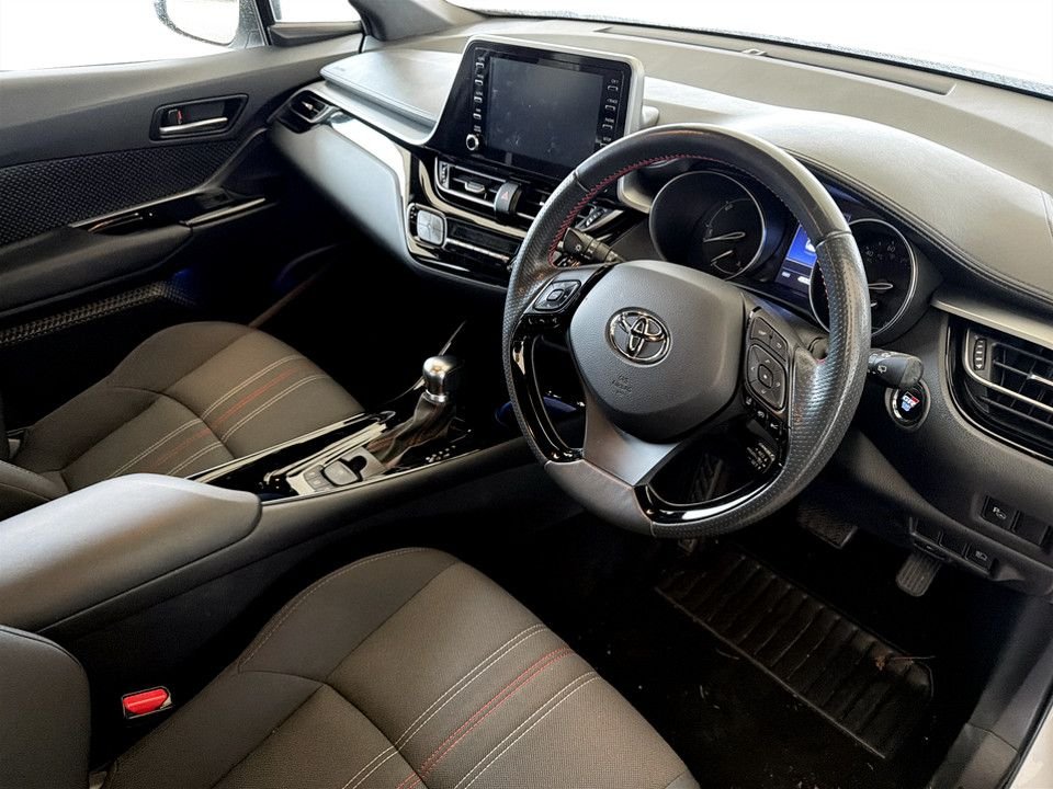 Used Toyota C-HR 2022 for sale - 77850215: Photo 5