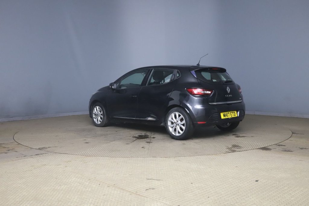 Used Renault Clio 2017 for sale - 77826731: Photo 2