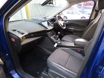 Used Ford Kuga 2017 for sale - 77280702: Photo