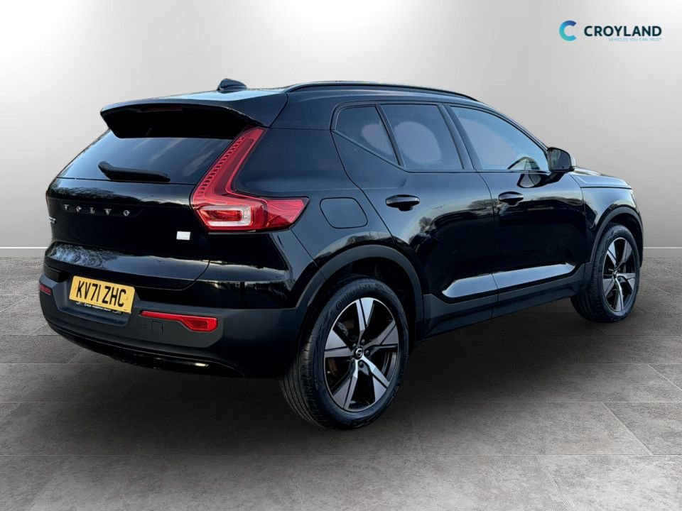 Used Volvo XC40 2021 for sale - 77631712: Photo 3