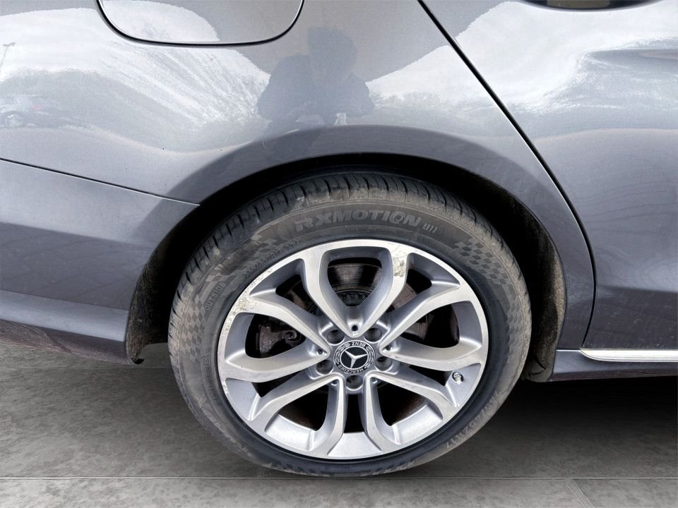 Used Mercedes-Benz C Class 2018 for sale - 77850184: Photo 4