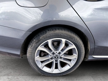 Used Mercedes-Benz C Class 2018 for sale - 77850184: Photo