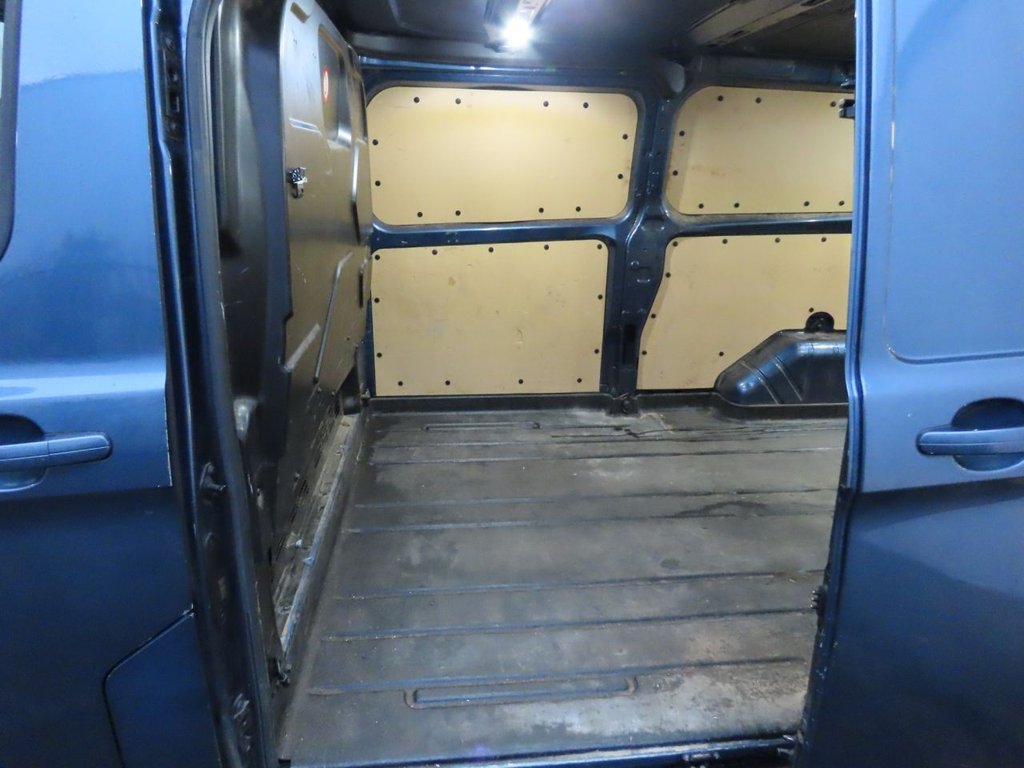 Used Ford Transit Custom 2018 for sale - 77319459: Photo 3