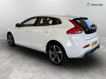 Used Volvo V40 2016 for sale - 79009412: Photo