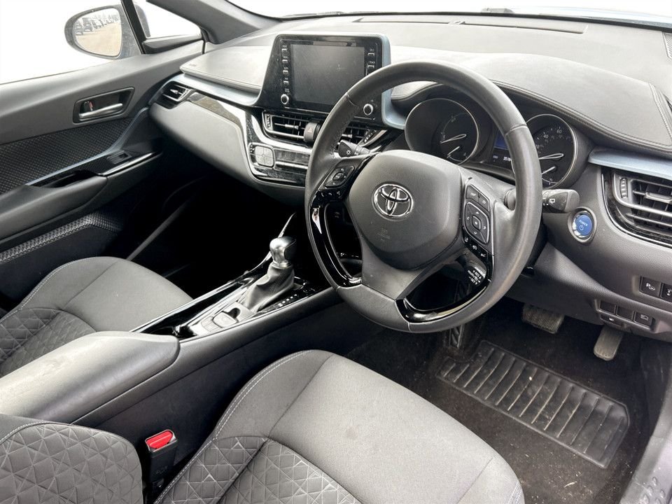 Used Toyota C-HR 2021 for sale - 77667751: Photo 5