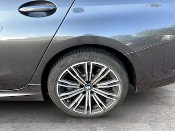 Used BMW 3 Series 2019 for sale - 78597863: Photo