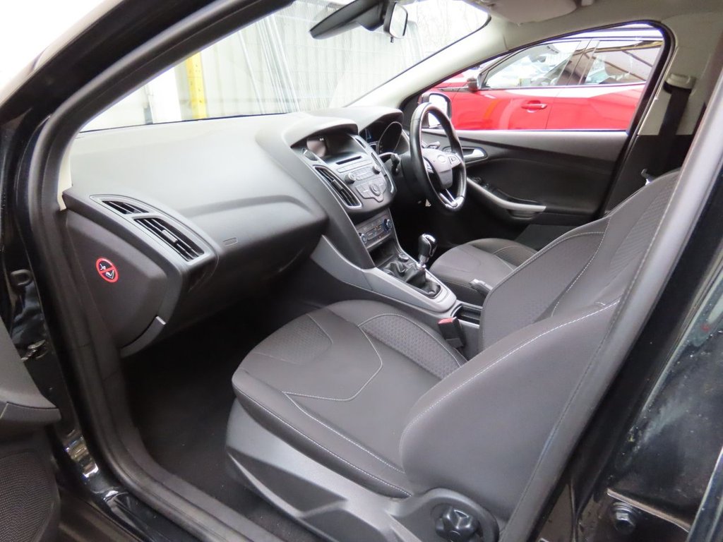 Used Ford Focus 2015 for sale - 77910987: Photo 3