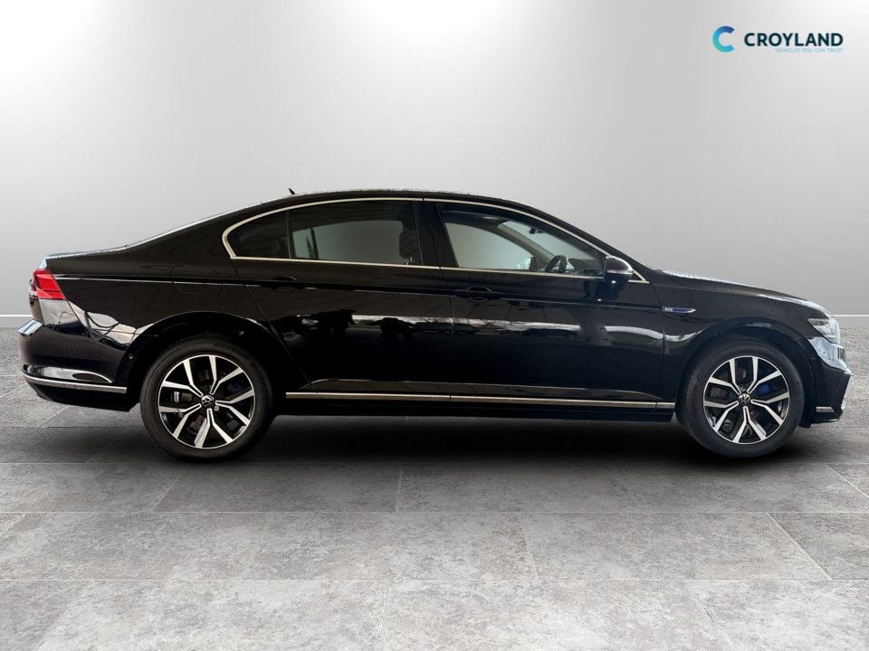 Used Volkswagen Passat 2021 for sale - 77341533: Photo 2