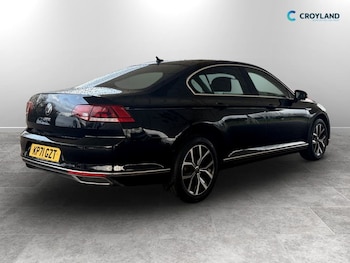 Used Volkswagen Passat 2021 for sale - 77341533: Photo