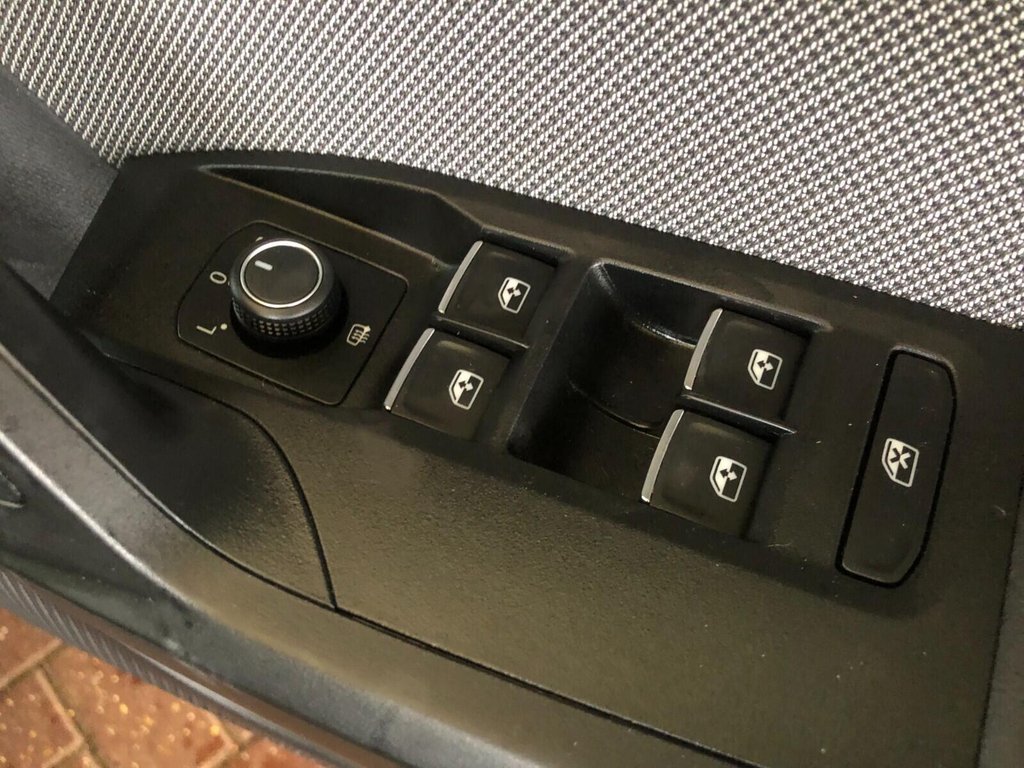 Used SEAT Leon 2020 for sale - 77258279: Photo 43