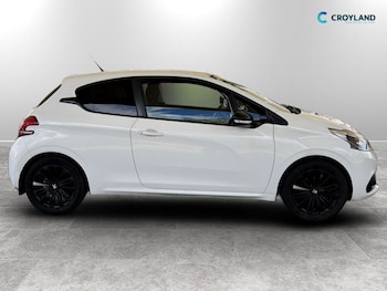 Used Peugeot 208 2018 for sale - 78145092: Photo