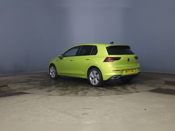 Used Volkswagen Golf 2020 for sale - 77470532: Photo