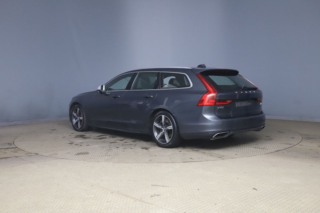 Used Volvo V90 2018 for sale - 77280711: Photo 2