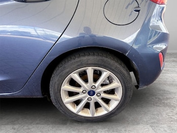 Used Ford Fiesta 2019 for sale - 79039874: Photo