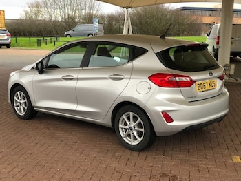 Used Ford Fiesta 2017 for sale - 77313538: Photo