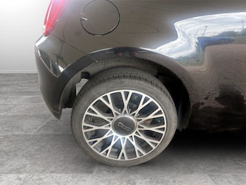Used Fiat 500 2023 for sale - 79014030: Photo