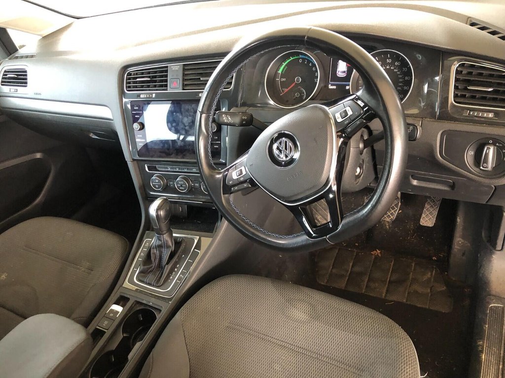 Used Volkswagen Golf 2020 for sale - 77258249: Photo 5
