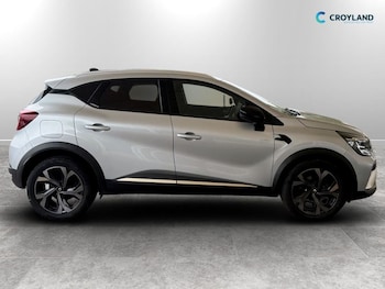 Used Renault Captur 2023 for sale - 79462568: Photo