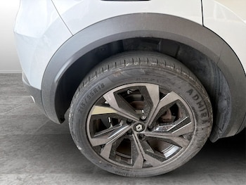 Used Renault Captur 2023 for sale - 79462568: Photo