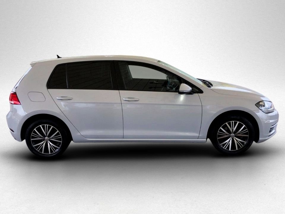 Used Volkswagen Golf 2018 for sale - 77258298: Photo 2