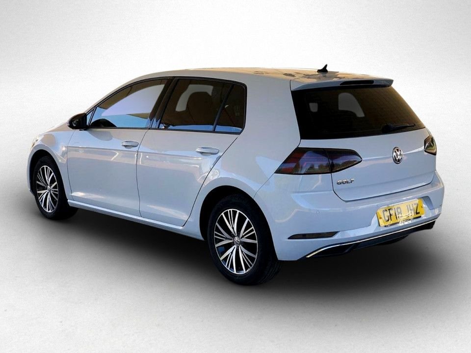 Used Volkswagen Golf 2018 for sale - 77258298: Photo 3