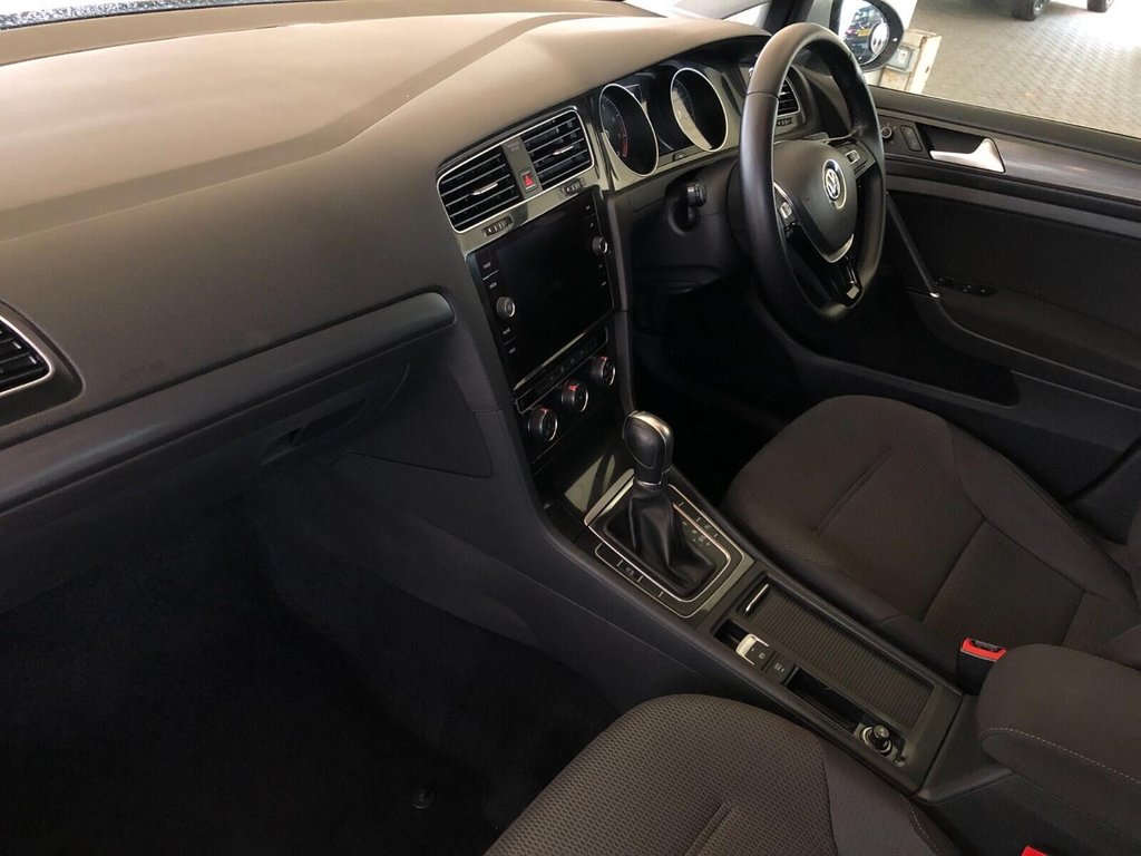 Used Volkswagen Golf 2018 for sale - 77258298: Photo 36