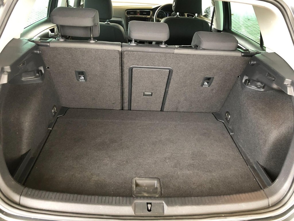 Used Volkswagen Golf 2019 for sale - 77258314: Photo 34