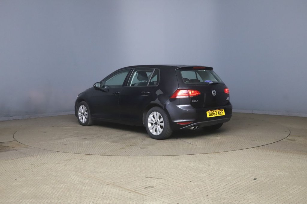 Used Volkswagen Golf 2013 for sale - 77647920: Photo 2