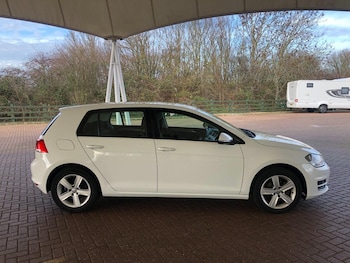 Used Volkswagen Golf 2015 for sale - 77258313: Photo