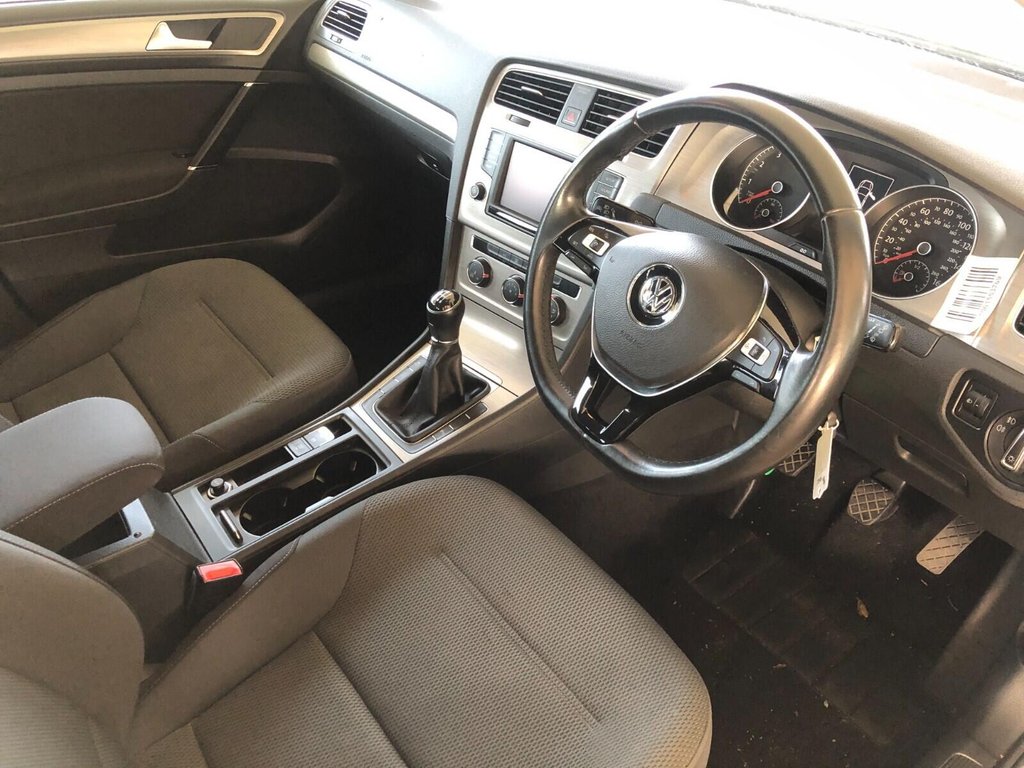 Used Volkswagen Golf 2015 for sale - 77258313: Photo 6