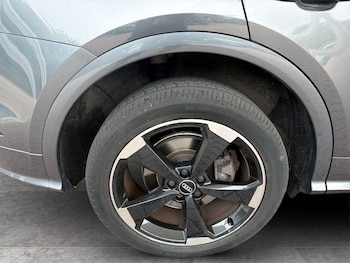 Used Audi Q5 2019 for sale - 79160030: Photo