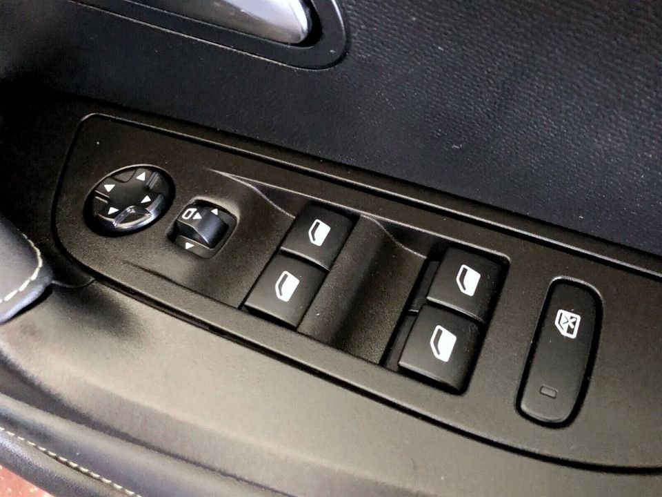 Used Peugeot 2008 2021 for sale - 77258273: Photo 11