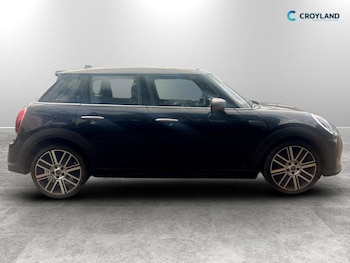 Used MINI Hatch 2021 for sale - 79014042: Photo