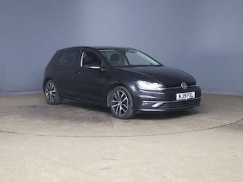 Used Volkswagen Golf 2019 for sale - 79752092: Photo