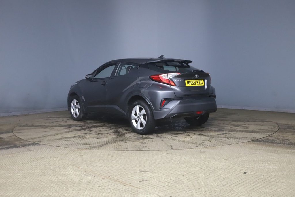 Used Toyota C-HR 2019 for sale - 77563807: Photo 2