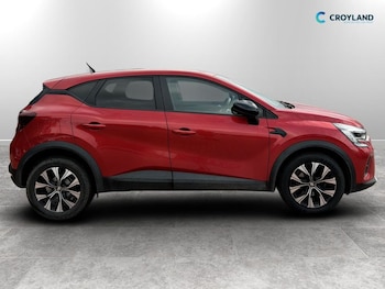 Used Renault Captur 2024 for sale - 78977821: Photo