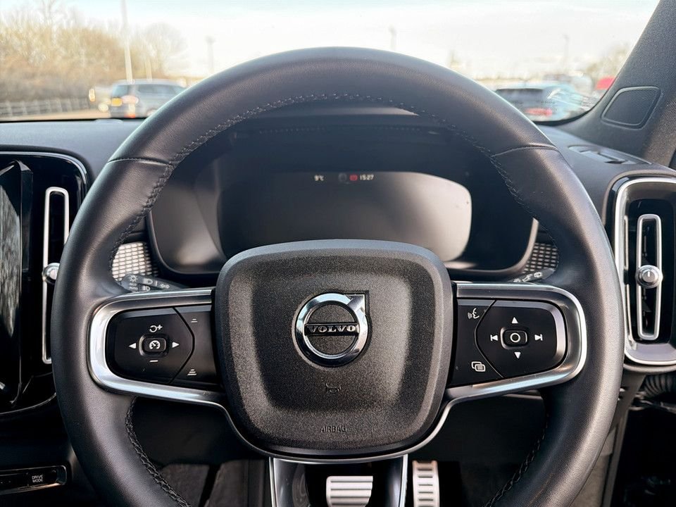 Used Volvo XC40 2021 for sale - 77355852: Photo 14