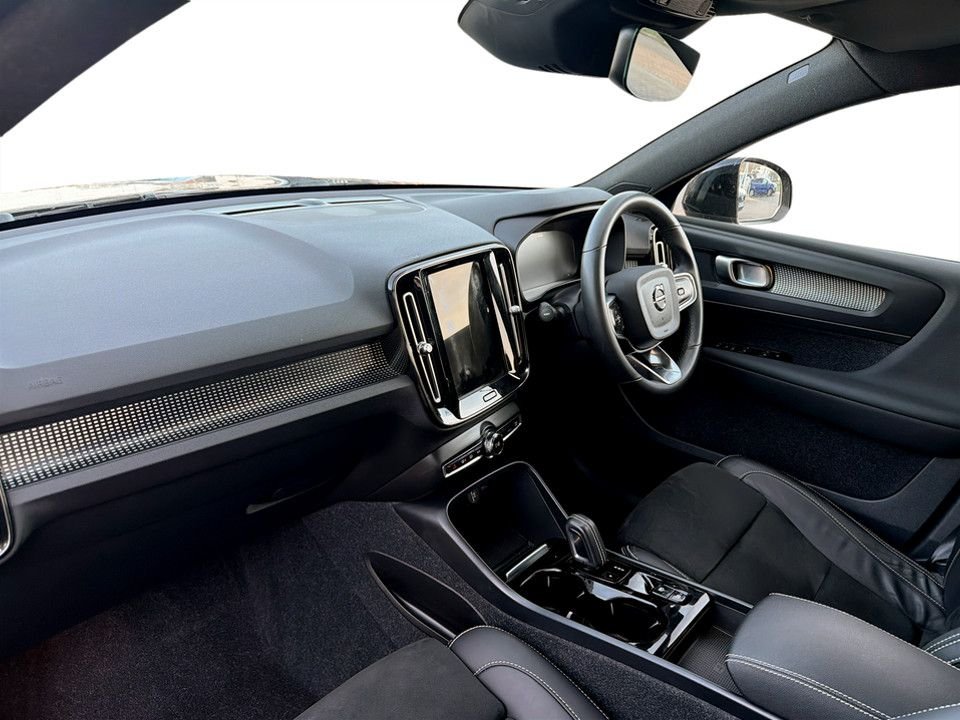 Used Volvo XC40 2021 for sale - 77355852: Photo 17