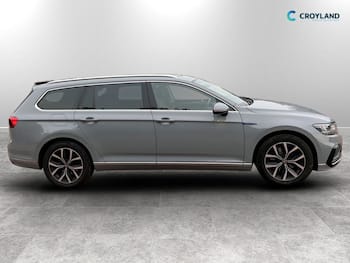 Used Volkswagen Passat 2022 for sale - 79680235: Photo
