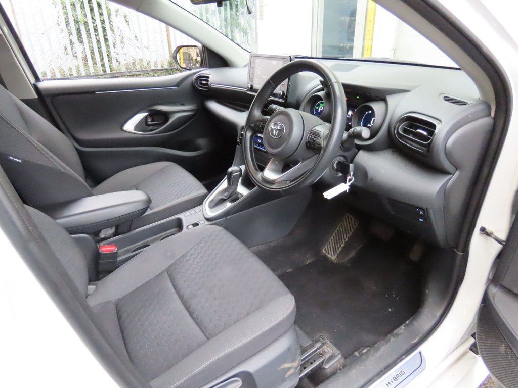 Used Toyota Yaris 2023 for sale - 77319481: Photo 3