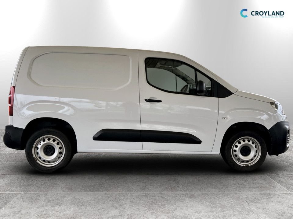 Used Citroen Berlingo 2023 for sale - 77608414: Photo 2