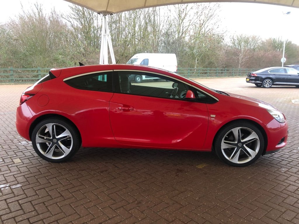 Used Vauxhall Astra GTC 2015 for sale - 77642428: Photo 2