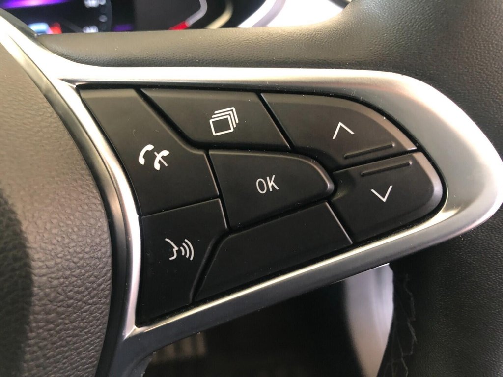 Used Renault Clio 2021 for sale - 77258195: Photo 33