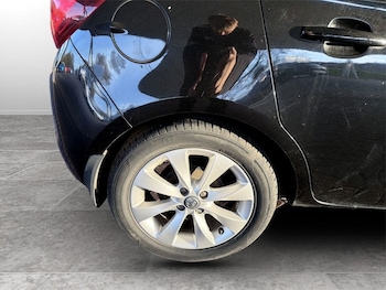 Used Vauxhall Corsa 2016 for sale - 77667733: Photo