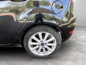 Used Ford Fiesta 2016 for sale - 78364037: Photo