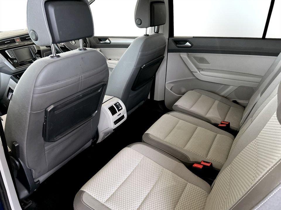 Used Volkswagen Touran 2017 for sale - 77571790: Photo 18