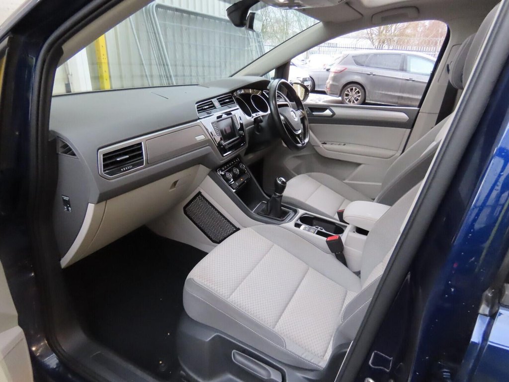 Used Volkswagen Touran 2017 for sale - 77571790: Photo 21